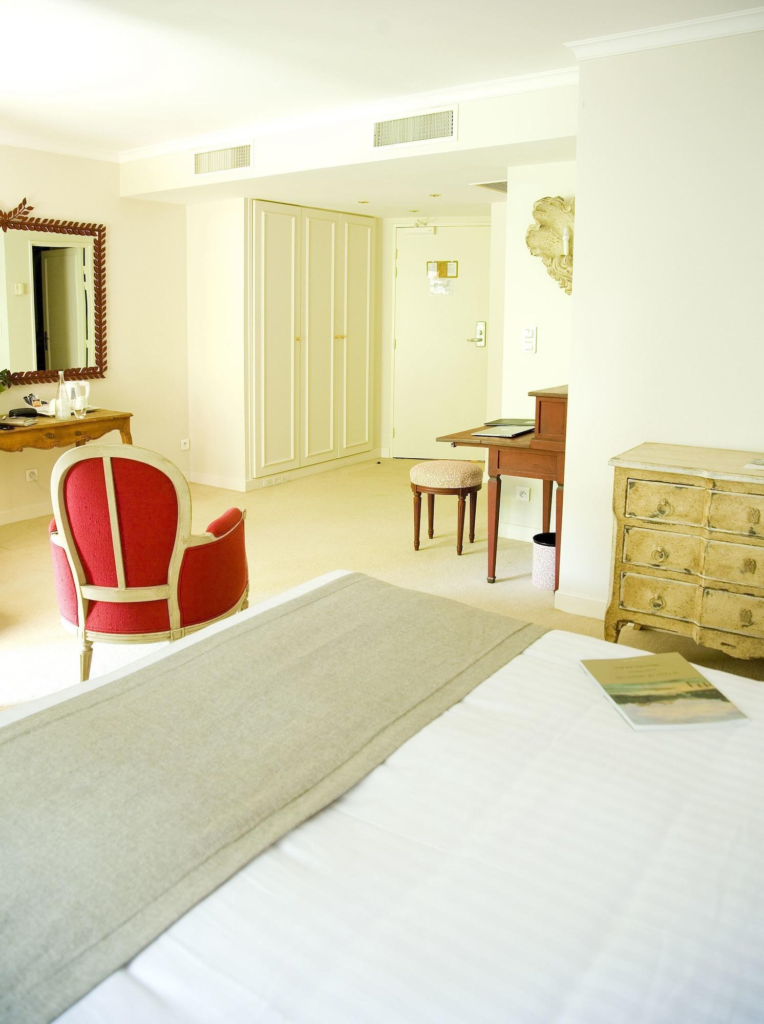 Golf De Valescure & Nuxe Hotel Saint-Raphael (Var)