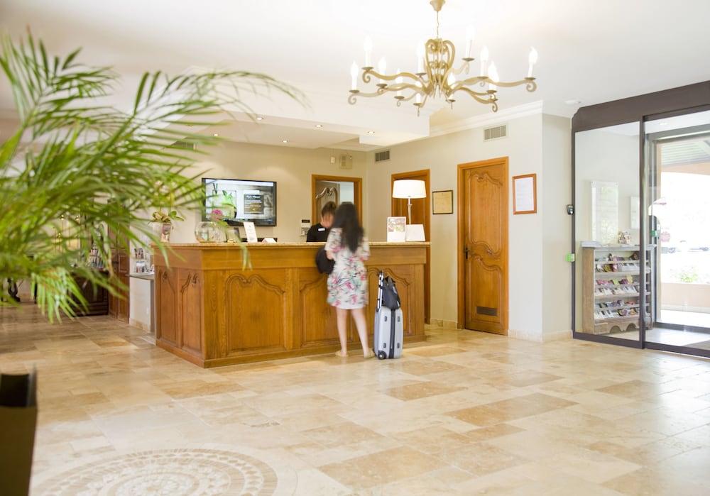 Hotel Golf De Valescure & Nuxe 4*